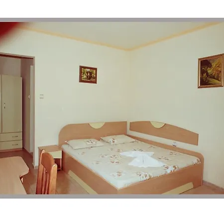 апарт Хотел 2*