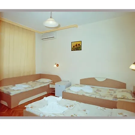 Хотел апарт Поморие