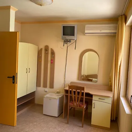 семеен апарт 2* 포마리